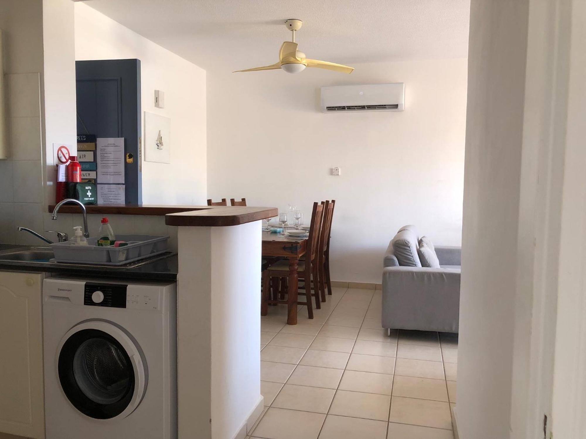 Kings Palace - Stylish 2 Bed Apartment With Sea Views Paphos Esterno foto