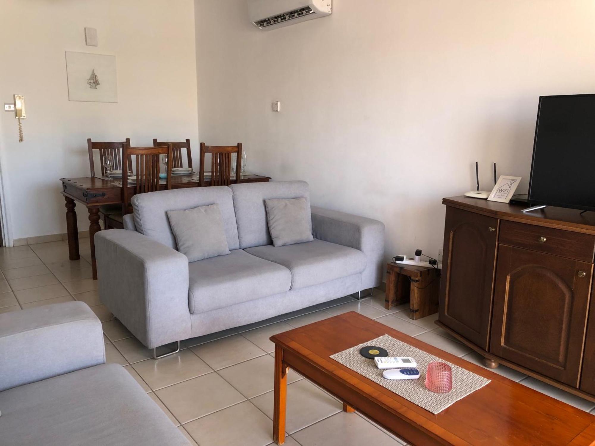 Kings Palace - Stylish 2 Bed Apartment With Sea Views Paphos Esterno foto