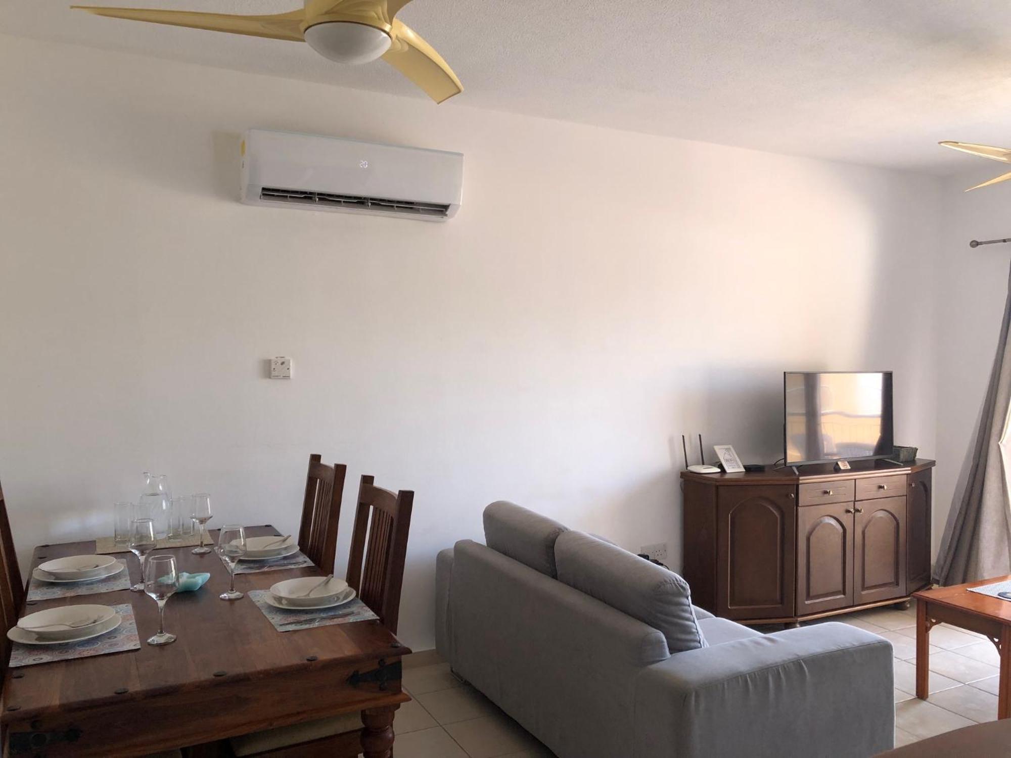 Kings Palace - Stylish 2 Bed Apartment With Sea Views Paphos Esterno foto